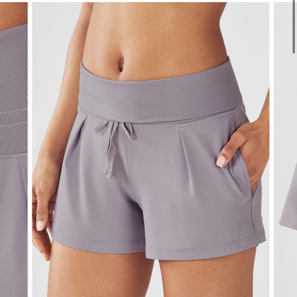 Fabletics Maj short - Picture 1 of 10